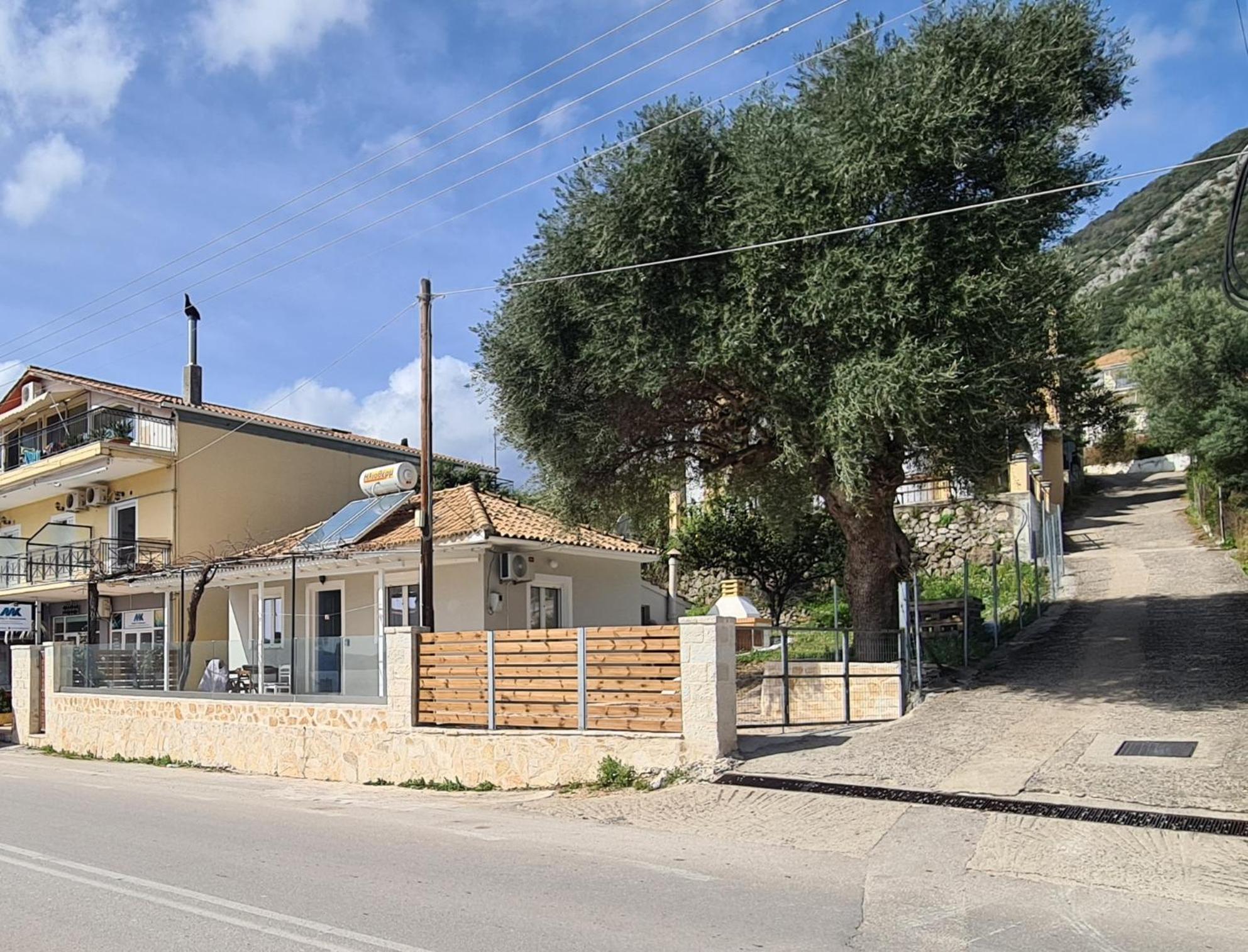 Elia Perigiali Lefkada *